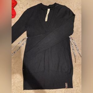 brand new black Lululemon top, size 4